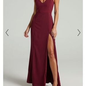 New with tags Showpo “more than this ruffle strap maxi dress” US size 4